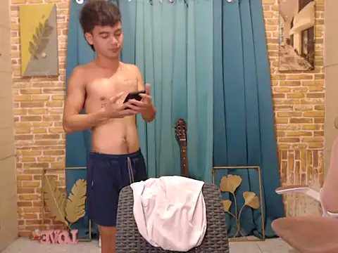 boy raphael online show from November 2025 09:55:02 AM