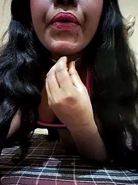 Lovely Payal online show from November 2025 03:00:01 PM