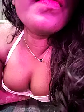 Snapshot of Lovely_Payal chatting on February 2026 01:28:01 PM Lovely Payal online show from February 2026 01:28:01 PM