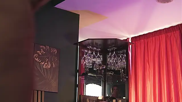 LuxenNoir online show from July 2026 09:05:01 AM