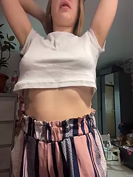 AngellnSilk online show from November 2025 10:50:02 AM