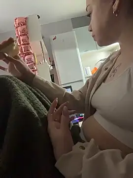 AngellnSilk online show from November 2025 07:33:02 AM