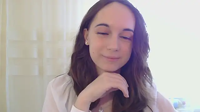 VeraLush online show from March 2026 10:42:02 AM