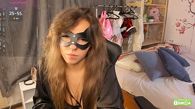 EvaTech online show from October 2025 05:40:01 AM