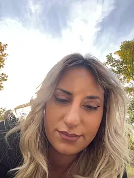 SinfulLovers33 online show from October 2025 12:07:02 PM