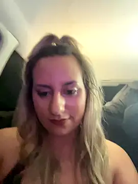 SinfulLovers33 online show from November 2025 05:55:02 PM