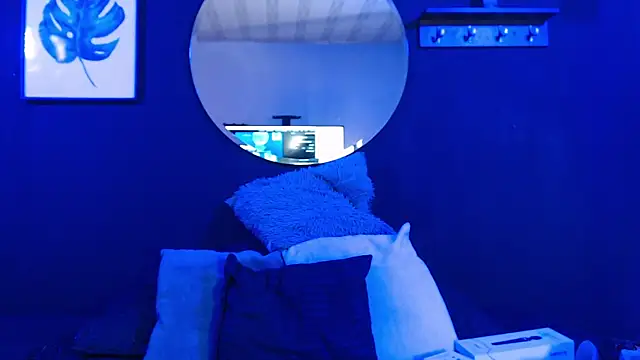 TamaraaRoss  online show from October 2025 07:14:02 PM