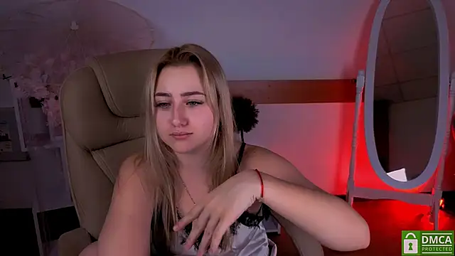 Lulu   Moon online show from January 2026 10:15:02 PM