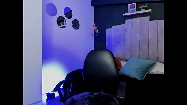 Maite black online show from November 2025 02:45:02 AM