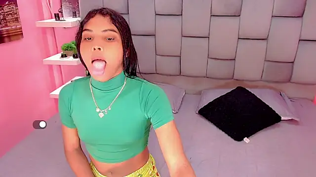 KIISHANNY online show from October 2025 09:15:02 PM