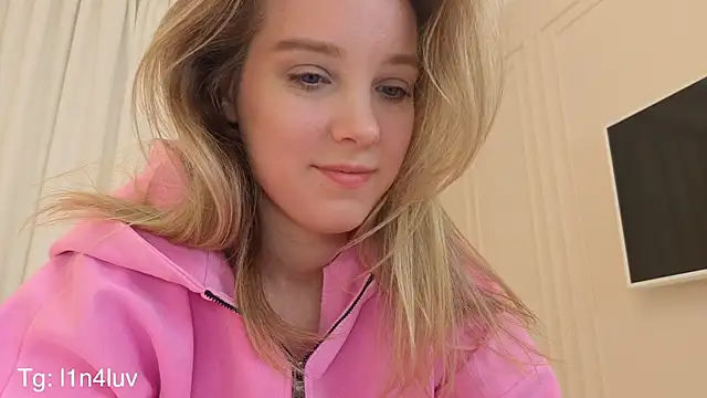 AIicaparkerc online show from December 2025 09:41:02 PM