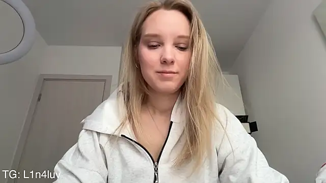 AIicaparkerc online show from April 2026 02:14:01 PM