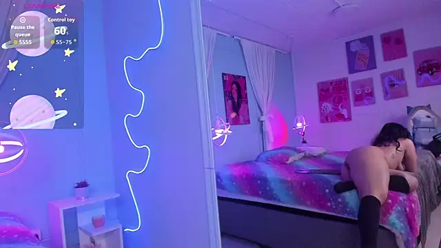 HollyPeach online show from January 2026 04:39:02 AM