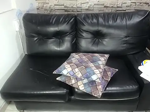 Snapshot of rom_weasley chatting on October 2025 09:21:02 AM rom weasley online show from October 2025 09:21:02 AM