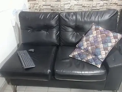 Snapshot of rom_weasley chatting on October 2025 11:29:01 AM rom weasley online show from October 2025 11:29:01 AM