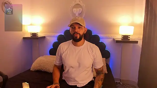 Snapshot of AlukardBig chatting on January 2026 01:15:01 PM AlukardBig online show from January 2026 01:15:01 PM