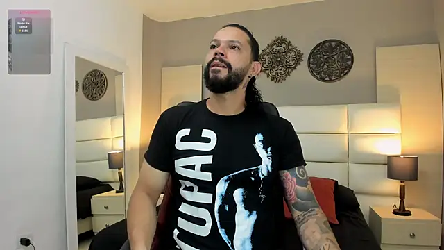 Snapshot of AlukardBig chatting on February 2026 01:40:01 PM AlukardBig online show from February 2026 01:40:01 PM