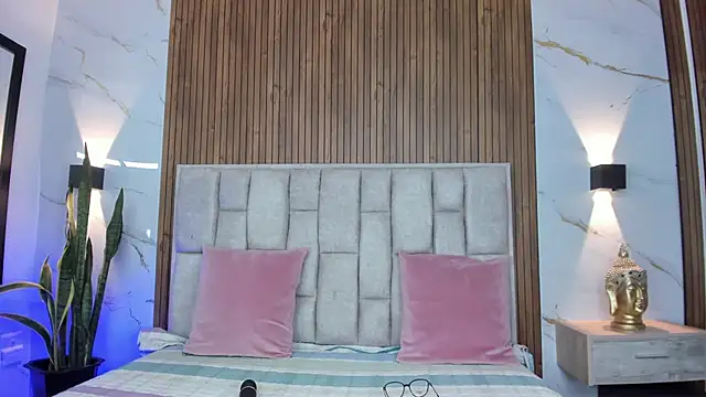 Sassha ferrer online show from January 2026 06:12:02 PM