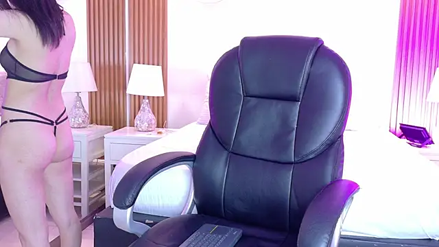 AshleyGinger  online show from November 2025 04:45:01 AM