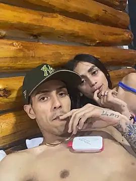 DerryAndIzzy online show from January 2026 05:22:01 AM