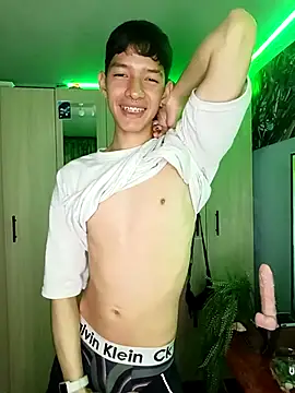 heyy noah11 online show from November 2025 02:21:01 AM