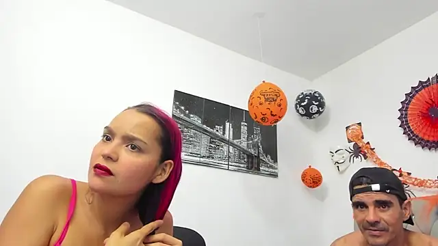 Sofi And Santy online show from October 2025 01:30:02 AM