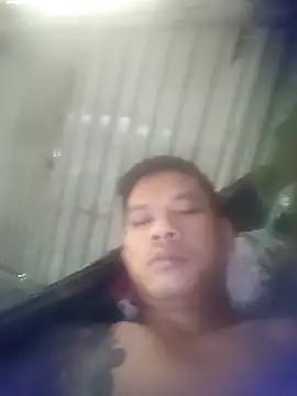 Snapshot of Dothanhthuan555 chatting on December 2025 04:06:02 AM Dothanhthuan555 online show from December 2025 04:06:02 AM