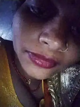 kiara-simmi online show from December 2025 04:05:01 PM