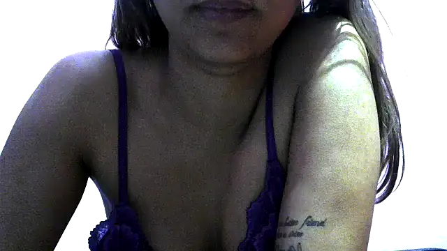 Snapshot of sanskari_girl chatting on February 2026 02:38:02 PM sanskari girl online show from February 2026 02:38:02 PM