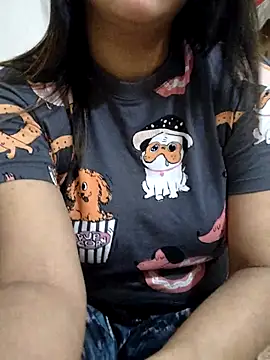 Tanha18 online show from November 2025 07:05:02 PM