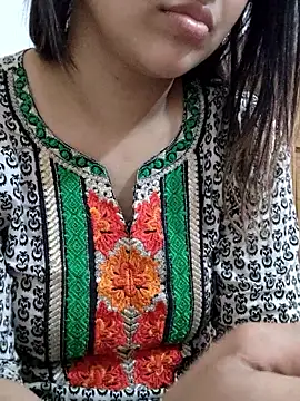 Tanha18 online show from November 2025 06:23:02 AM