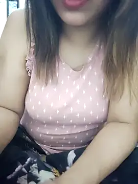 Snapshot of Tanha18 chatting on February 2026 05:28:01 PM Tanha18 online show from February 2026 05:28:01 PM