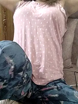 Snapshot of Tanha18 chatting on February 2026 01:01:02 AM Tanha18 online show from February 2026 01:01:02 AM