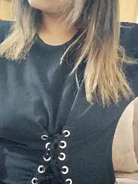 Snapshot of Tanha18 chatting on February 2026 01:07:01 PM Tanha18 online show from February 2026 01:07:01 PM