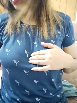 Snapshot of Tanha18 chatting on February 2026 06:15:02 PM Tanha18 online show from February 2026 06:15:02 PM