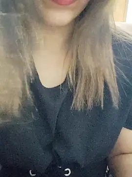 Snapshot of Tanha18 chatting on February 2026 04:27:02 PM Tanha18 online show from February 2026 04:27:02 PM