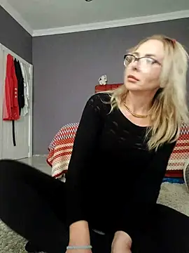 ElenabonyX online show from January 2026 12:21:01 PM