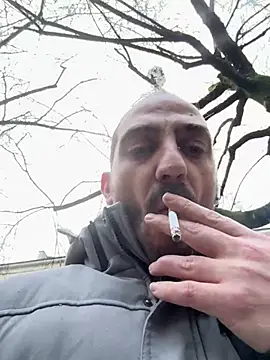 Snapshot of AlexGogo23 chatting on February 2026 07:42:02 AM AlexGogo23 online show from February 2026 07:42:02 AM