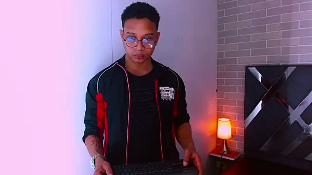 Jayden Morris online show from February 2026 07:06:02 PM