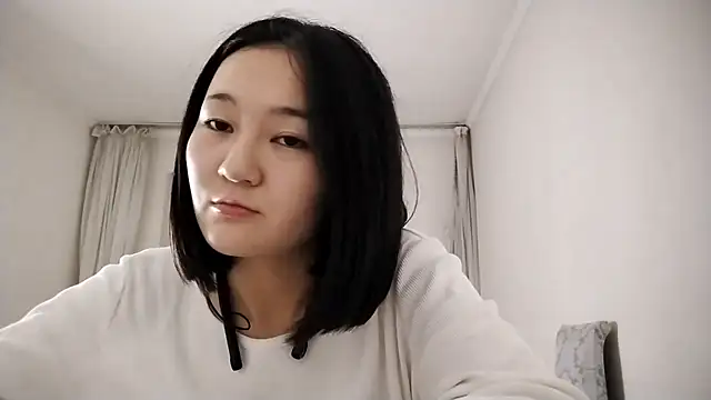 Lyndasilk online show from October 2025 03:13:01 PM