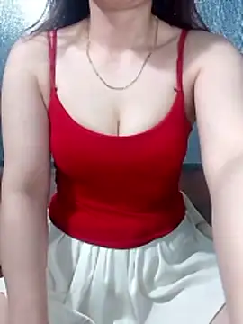 LeanaLy online show from May 2026 11:28:02 PM