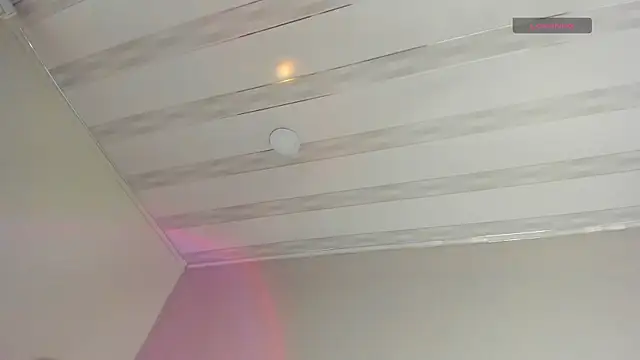 Karleth jezz online show from November 2025 07:47:02 PM