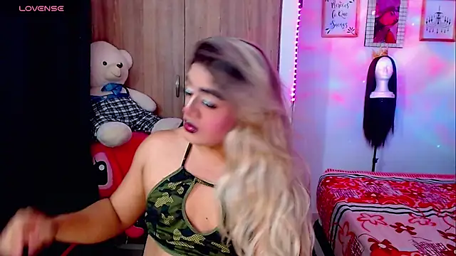 Snapshot of Sofiabigcock22 chatting on February 2026 12:40:02 AM Sofiabigcock22 online show from February 2026 12:40:02 AM