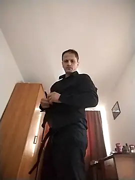 Snapshot of Iuliancatalin38 chatting on October 2025 10:25:01 AM Iuliancatalin38 online show from October 2025 10:25:01 AM