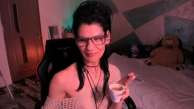 Snapshot of SweetSin40 chatting on June 2026 07:37:02 PM SweetSin40 online show from June 2026 07:37:02 PM