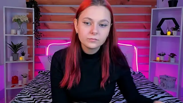 ChloeLewisss online show from December 2025 01:57:02 AM