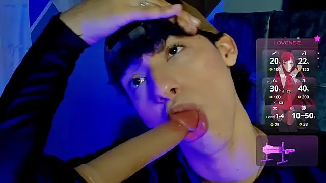 Snapshot of kalet-skinny chatting on November 2025 01:33:02 PM kalet-skinny online show from November 2025 01:33:02 PM