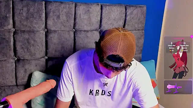 Snapshot of kalet-skinny chatting on November 2025 03:07:01 AM kalet-skinny online show from November 2025 03:07:01 AM