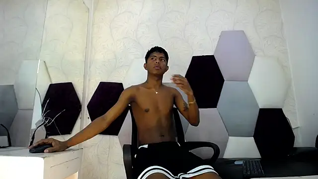 Snapshot of Mick_storm chatting on February 2026 08:32:02 PM Mick storm online show from February 2026 08:32:02 PM