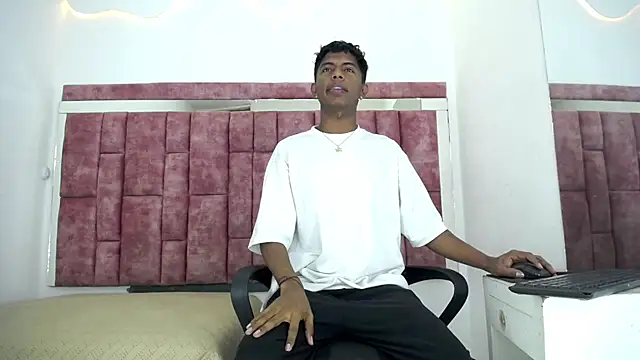 Mick storm online show from March 2026 06:53:01 PM